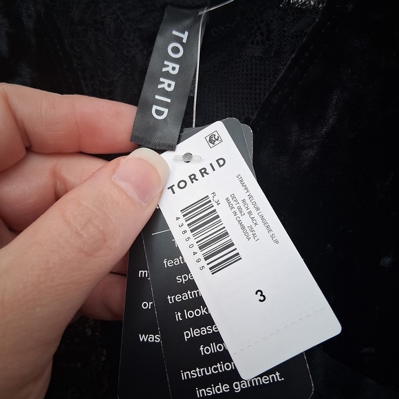 Torrid Black Velvet Lace Chemise - Picture 4 of 5